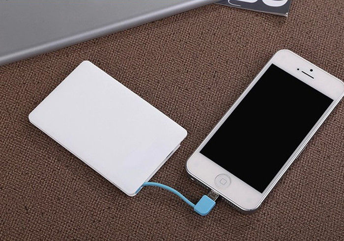 banco del poder del regalo del poder más elevado del teléfono celular 2500mah con el cable incorporado, batería del Li-polímero